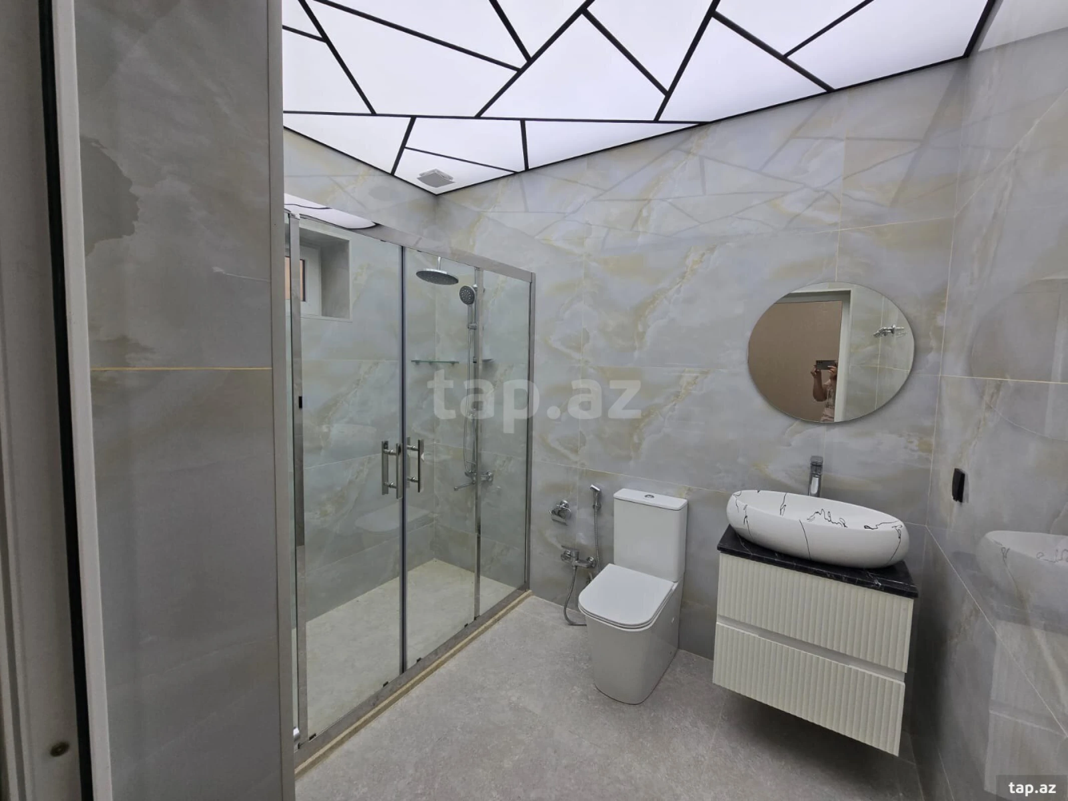 Satılır 4 otaqlı həyət evi