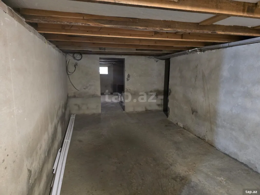 Satılır 4 otaqlı həyət evi