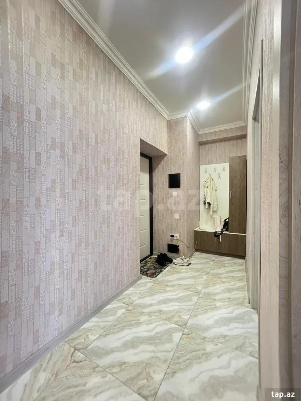 Kirayə verilir 2 otaqlı yeni tikili 60 m²