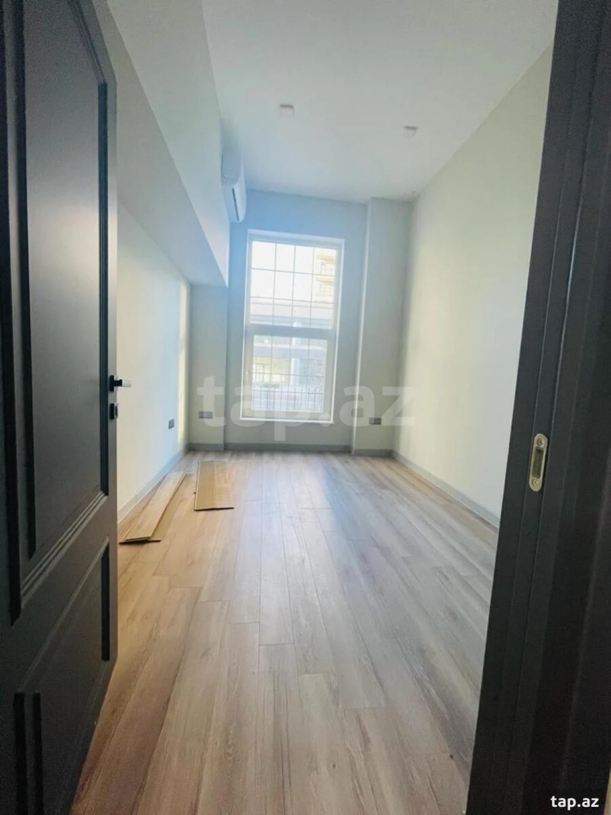 Kirayə verilir 4 otaqlı yeni tikili 145 m²