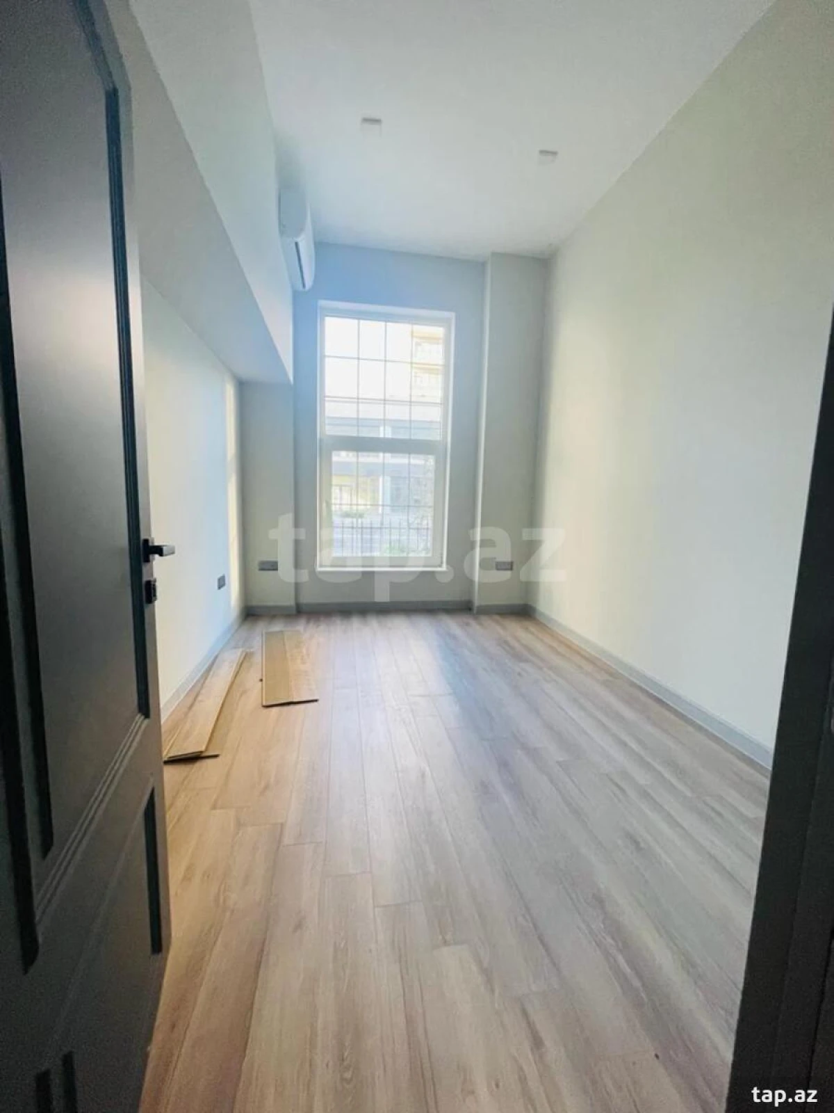 Kirayə verilir 4 otaqlı yeni tikili 145 m²
