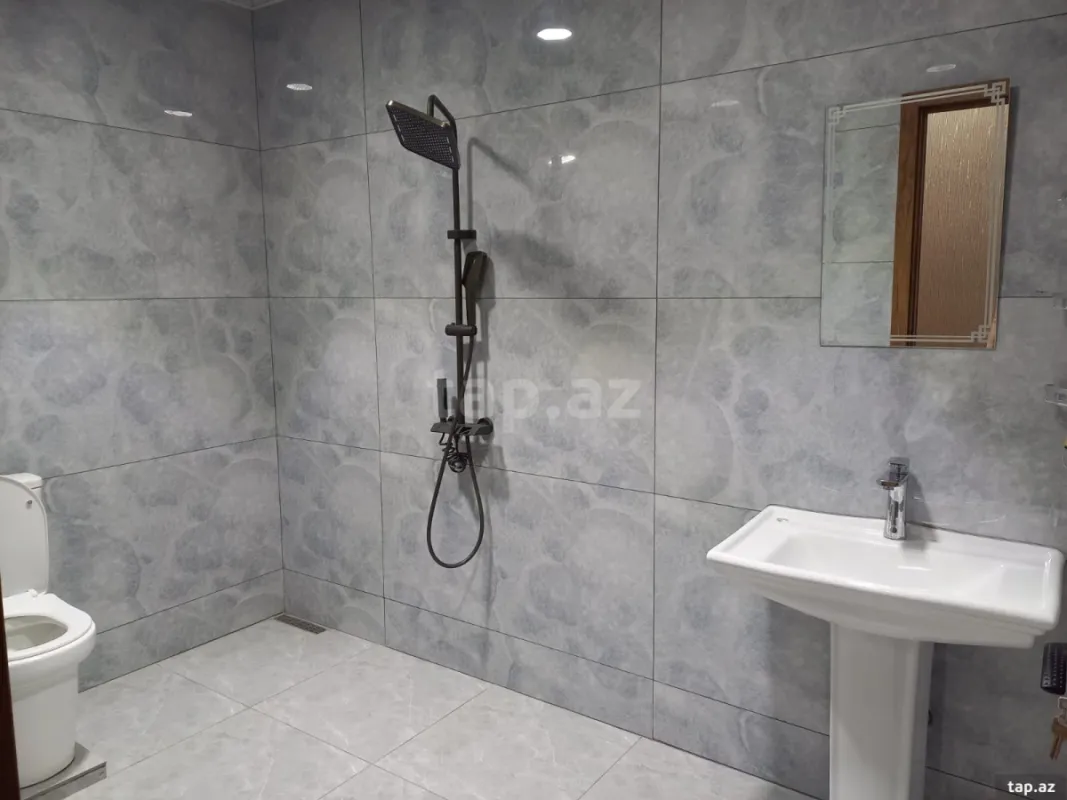 Kirayə verilir 2 otaqlı yeni tikili 100 m²