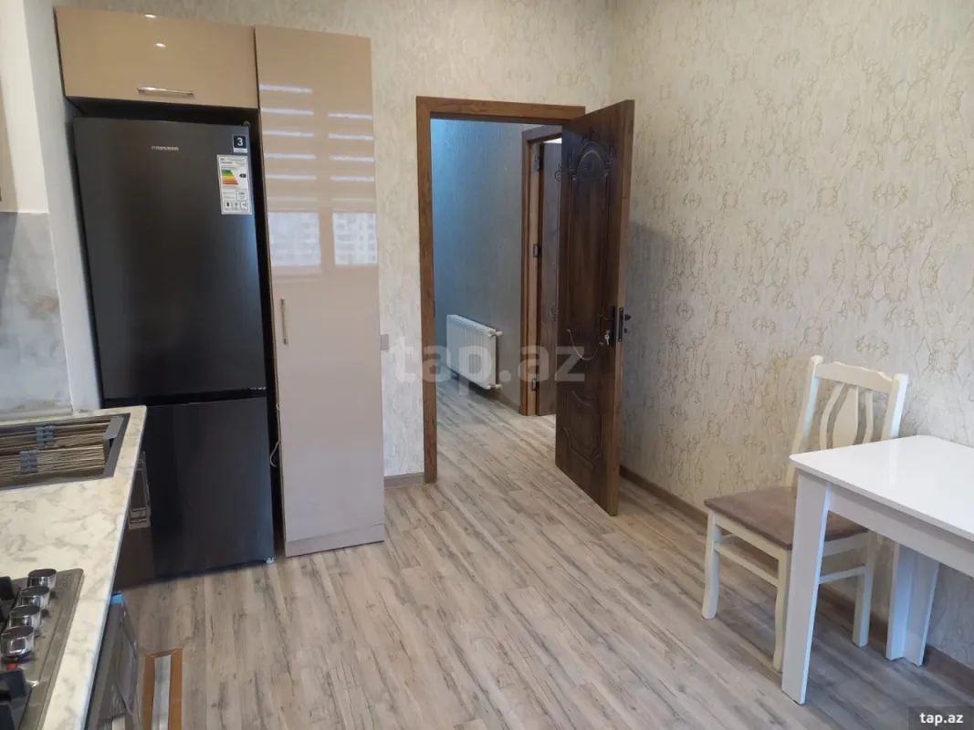 Kirayə verilir 2 otaqlı yeni tikili 100 m²