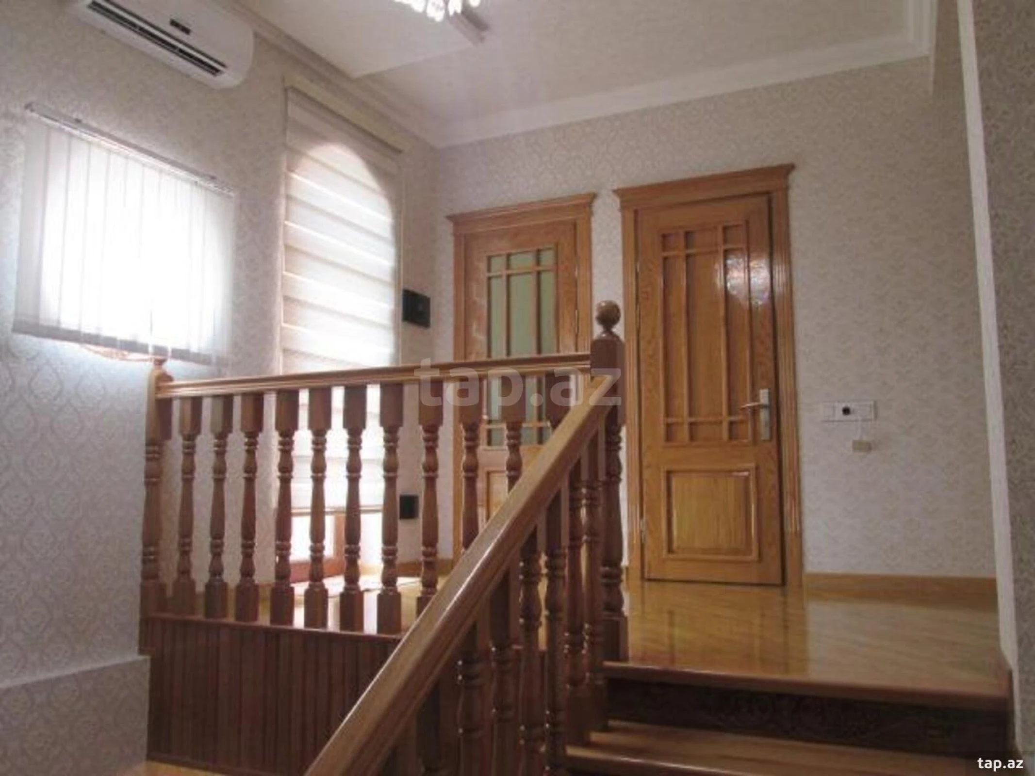 Satılır 6 otaqlı həyət evi