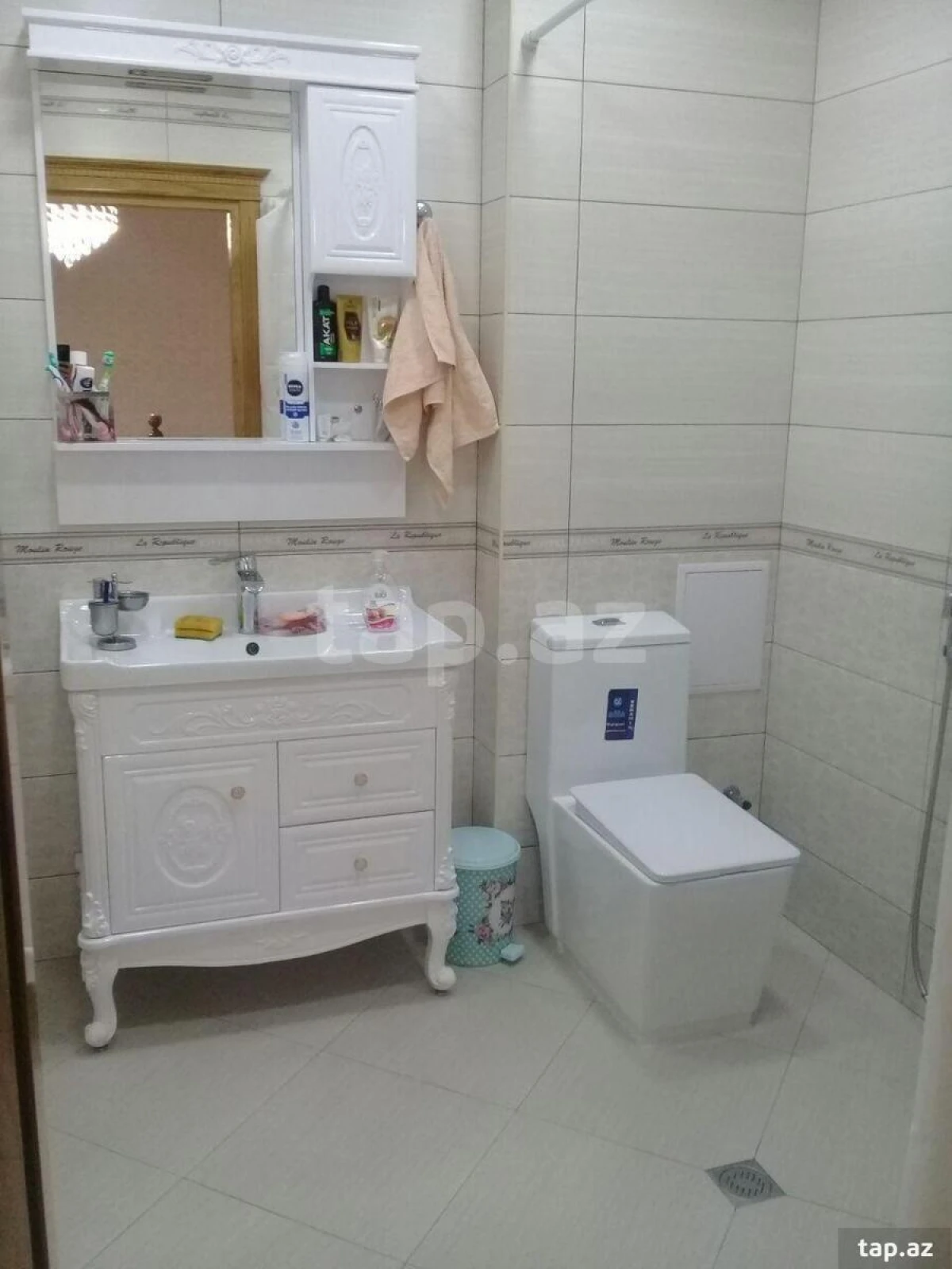 Satılır 6 otaqlı həyət evi