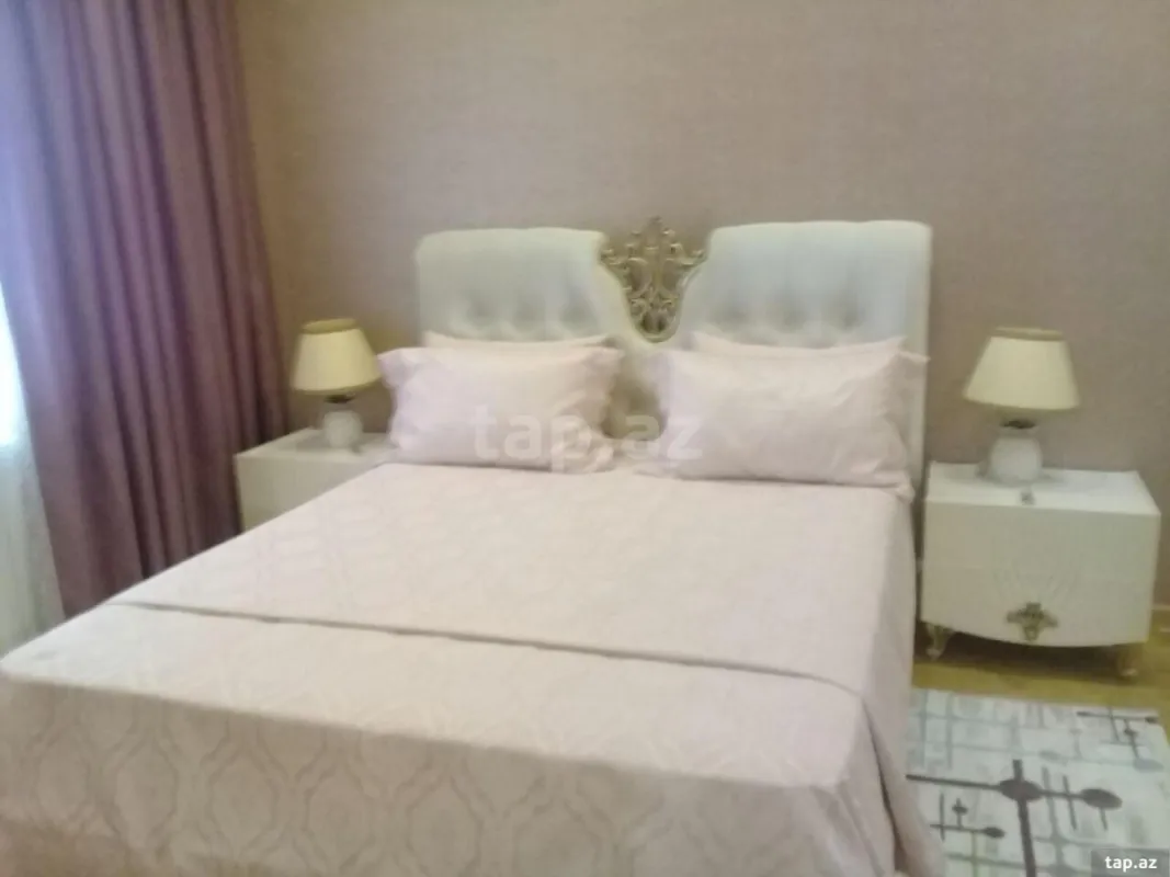 Satılır 6 otaqlı həyət evi