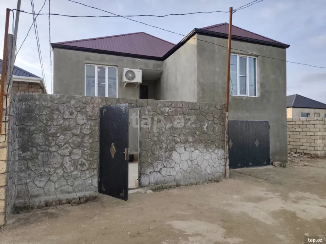 Satılır 4 otaqlı həyət evi 110 m²