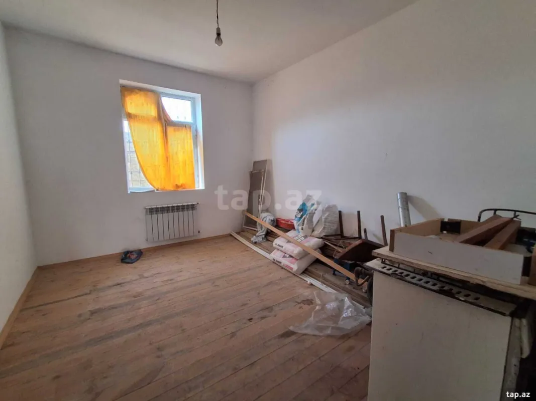 Satılır 4 otaqlı həyət evi