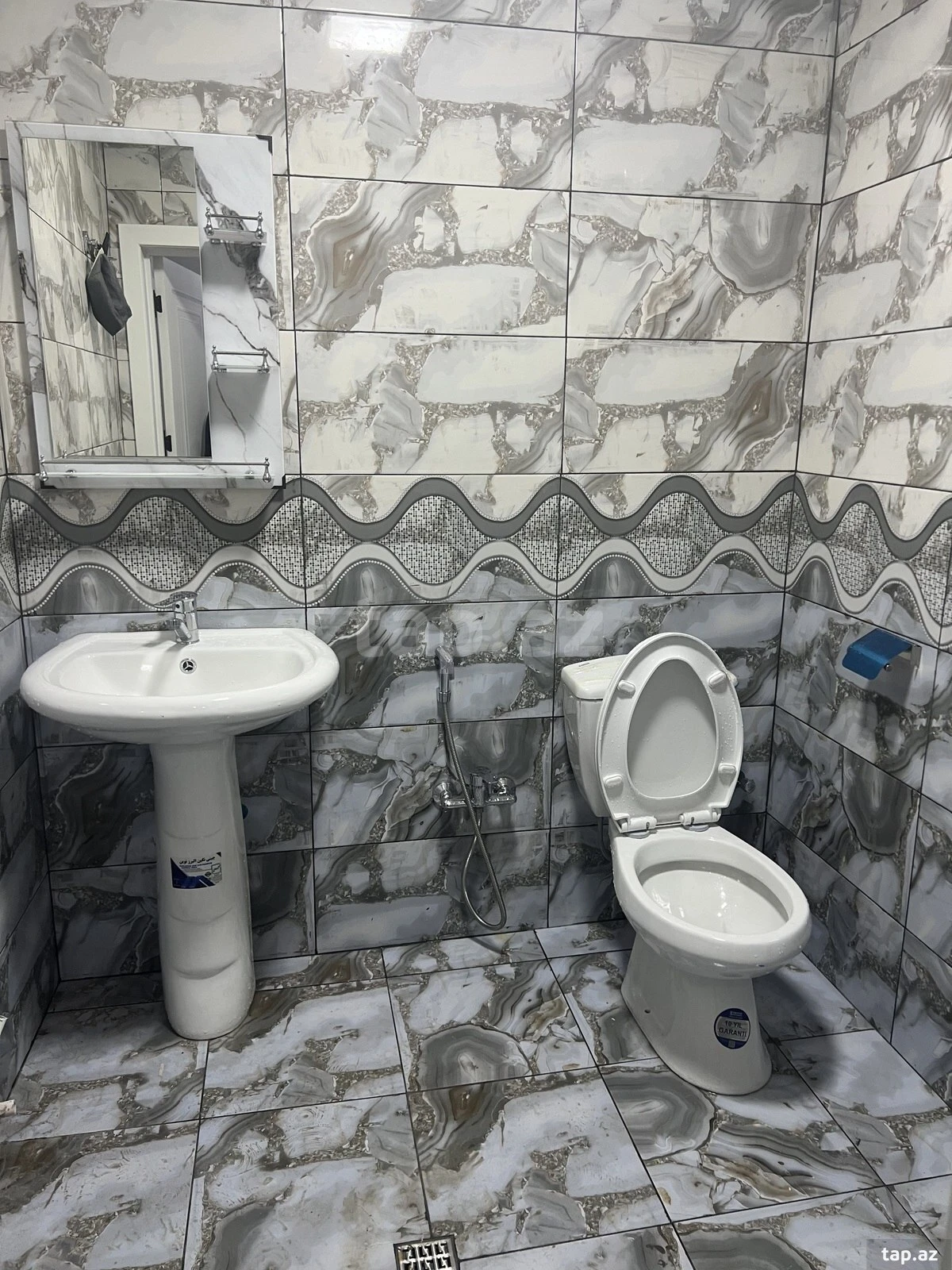 Kirayə verilir 3 otaqlı yeni tikili 63 m²