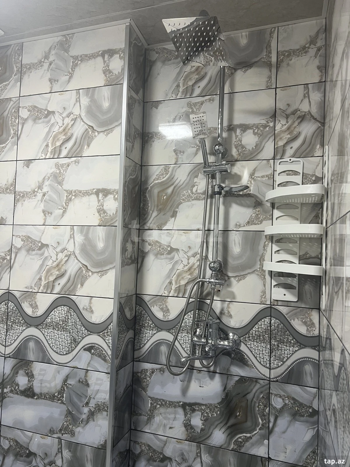 Kirayə verilir 3 otaqlı yeni tikili 63 m²