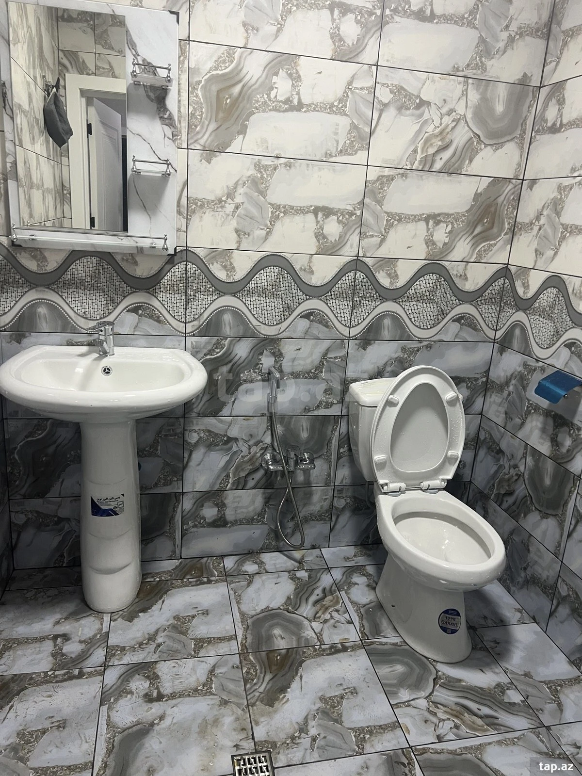 Kirayə verilir 3 otaqlı yeni tikili 63 m²