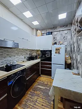 Satılır 3 otaqlı yeni tikili 60 m²