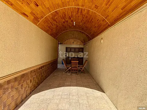 Satılır 6 otaqlı həyət evi