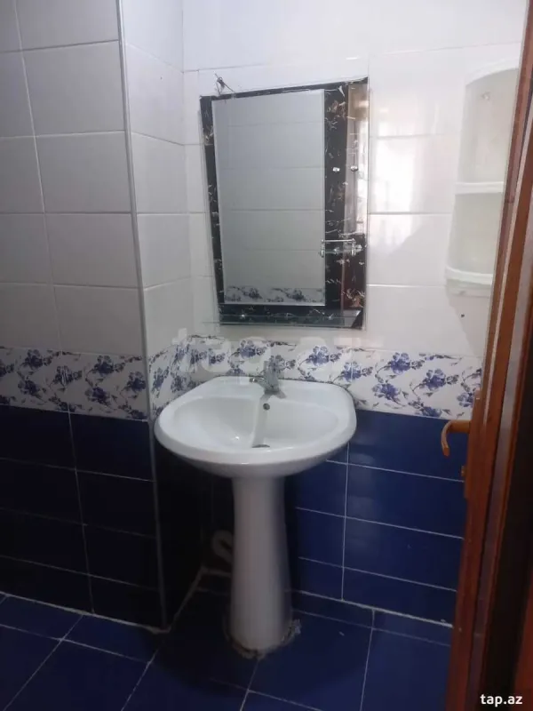 Kirayə verilir 2 otaqlı mənzil 60 m²