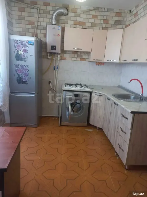 Kirayə verilir 2 otaqlı mənzil 60 m²