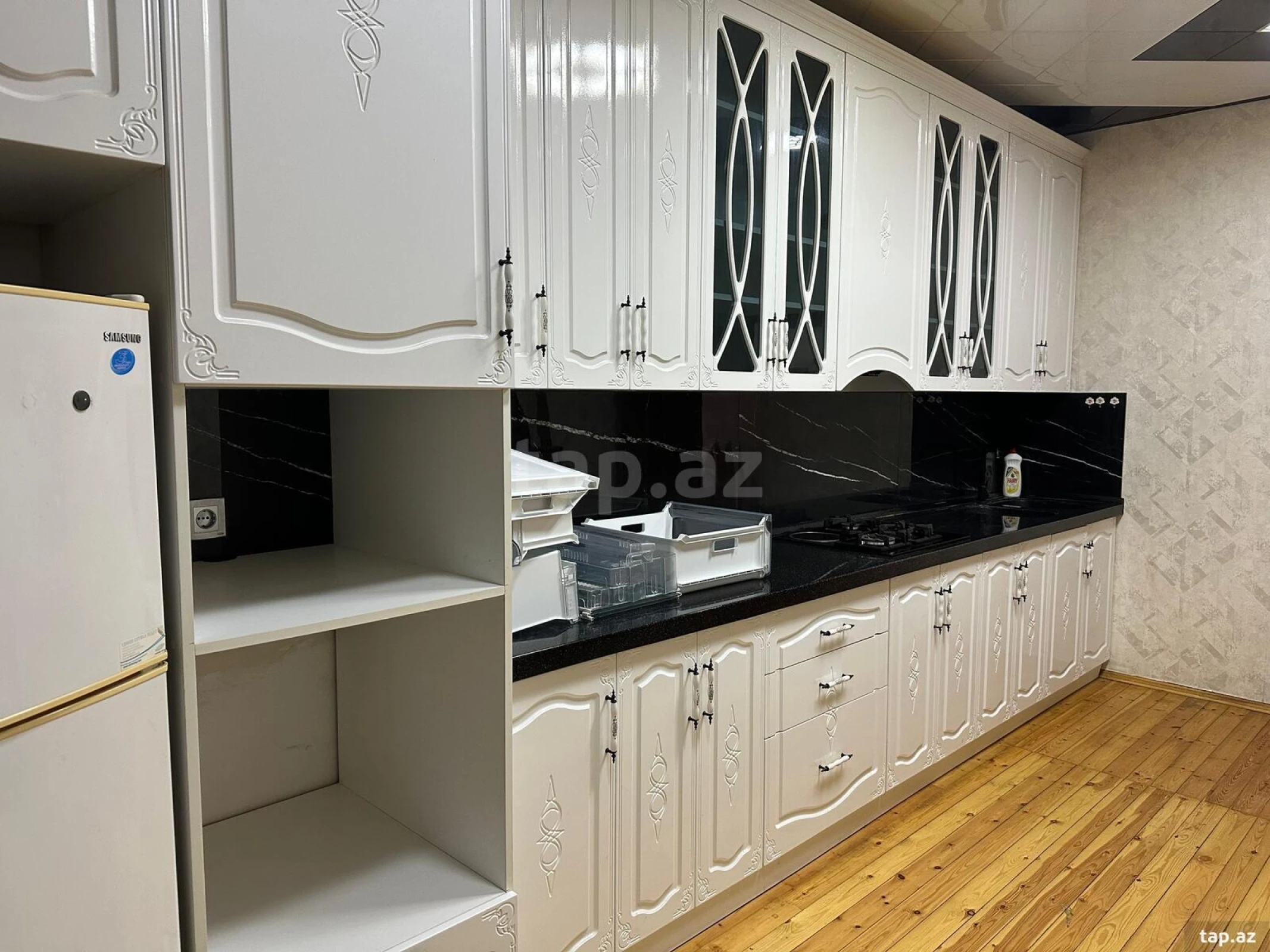 Kirayə verilir 2 otaqlı yeni tikili 92 m²