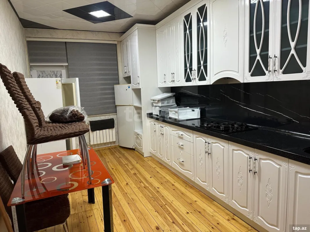 Kirayə verilir 2 otaqlı yeni tikili 92 m²