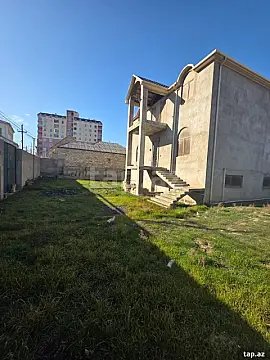 Satılır 5 otaqlı həyət evi
