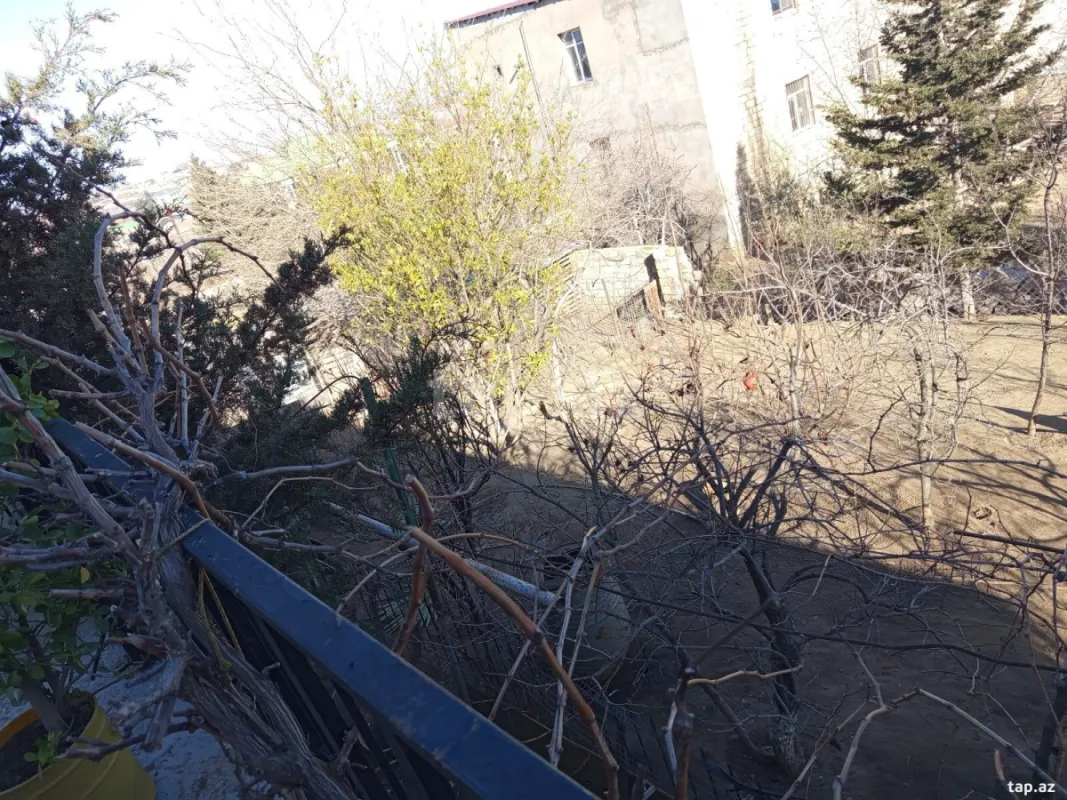 Satılır 4 otaqlı həyət evi