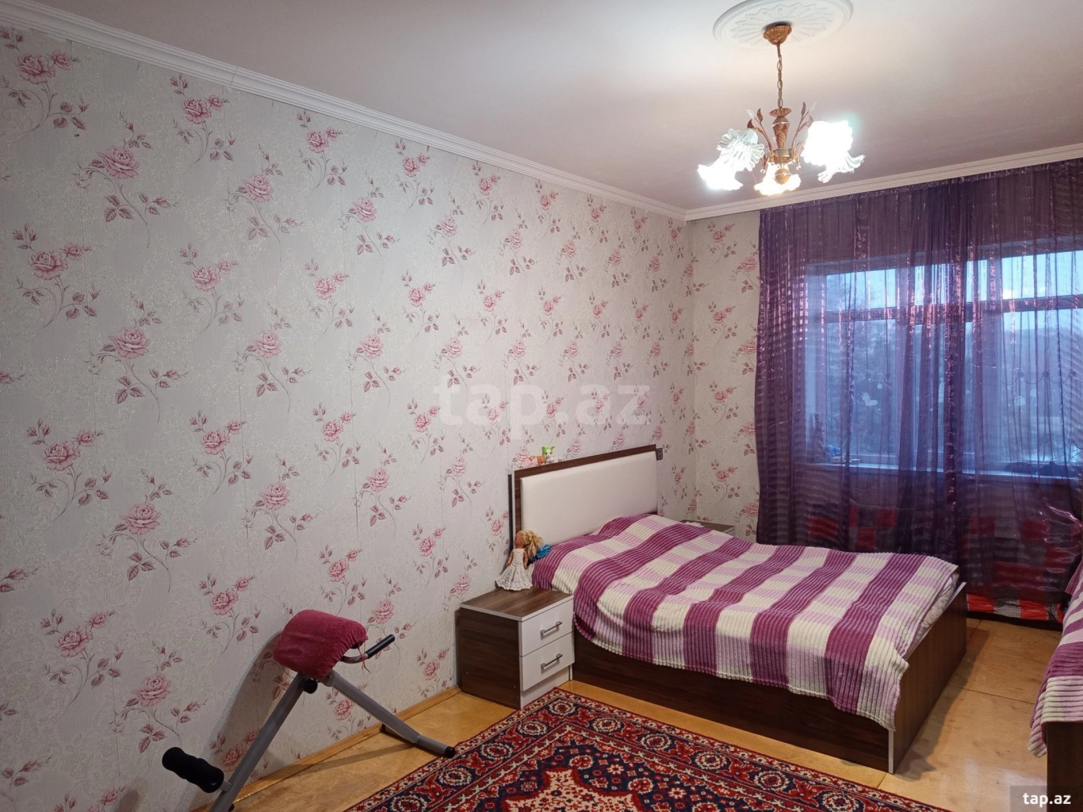 Satılır 4 otaqlı həyət evi