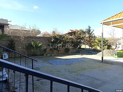 Satılır 4 otaqlı həyət evi
