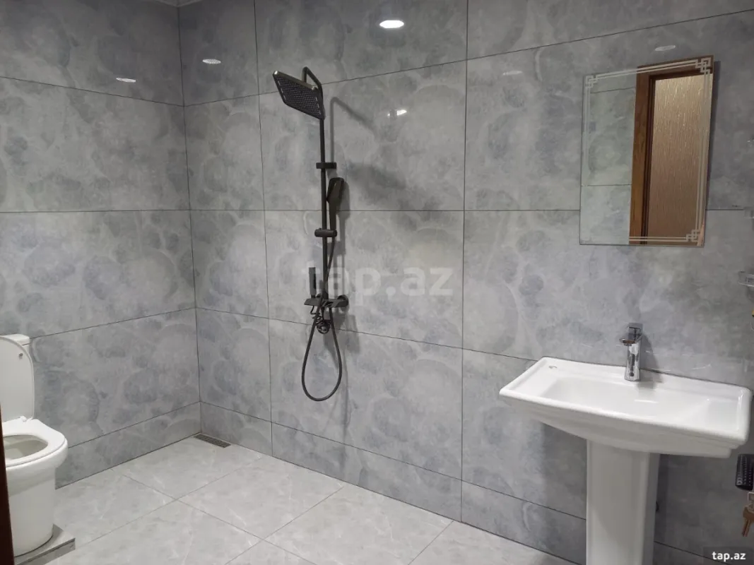 Kirayə verilir 2 otaqlı yeni tikili 100 m²