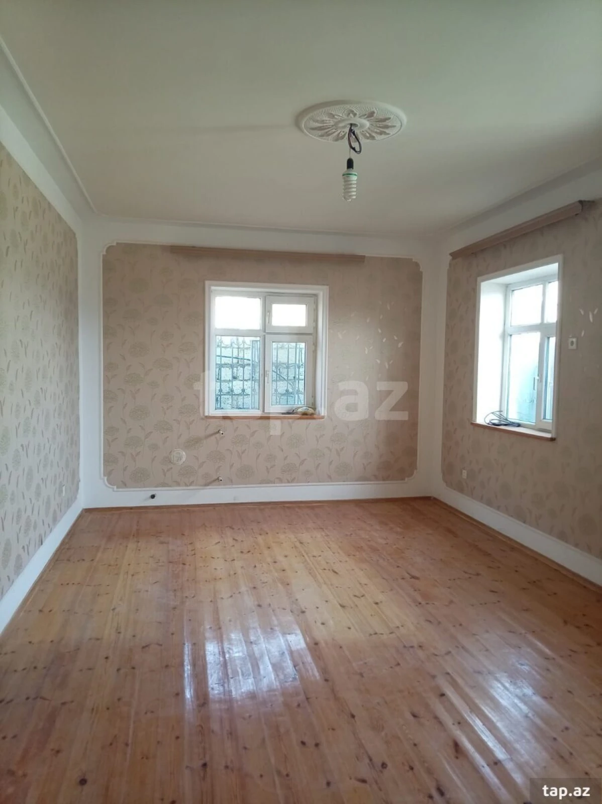 Satılır 3 otaqlı həyət evi