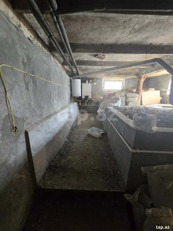 Satılır 4 otaqlı həyət evi