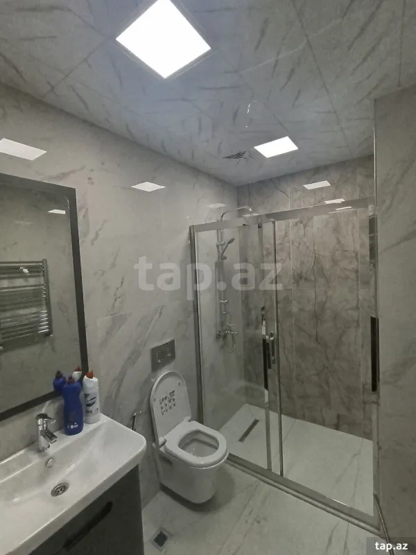 Kirayə verilir 2 otaqlı yeni tikili 65 m²