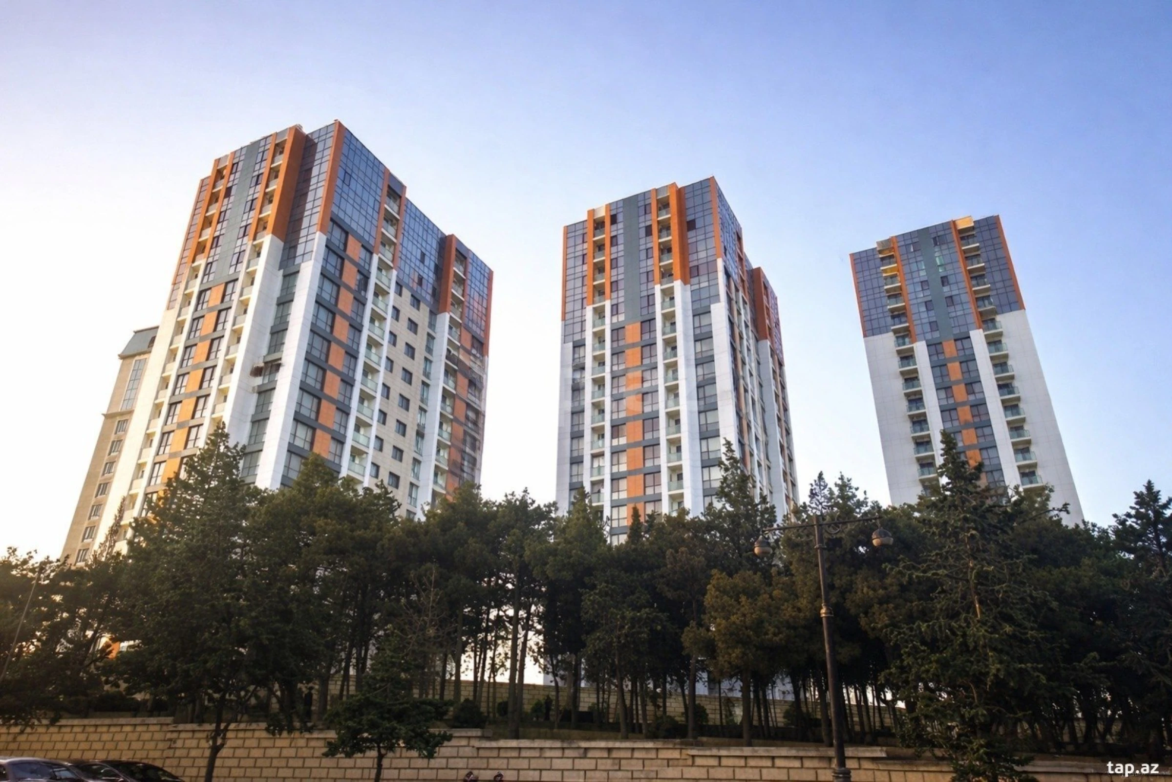 Kirayə verilir 2 otaqlı yeni tikili 65 m²