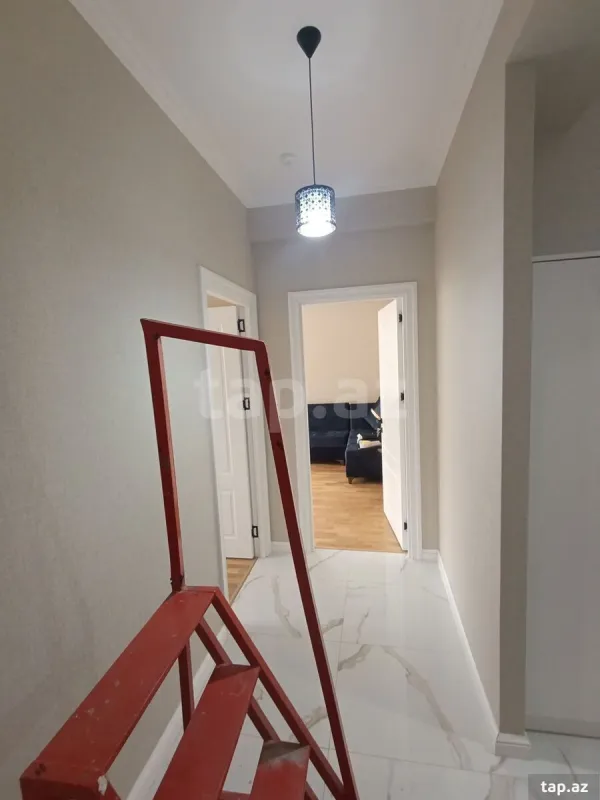 Kirayə verilir 2 otaqlı yeni tikili 65 m²