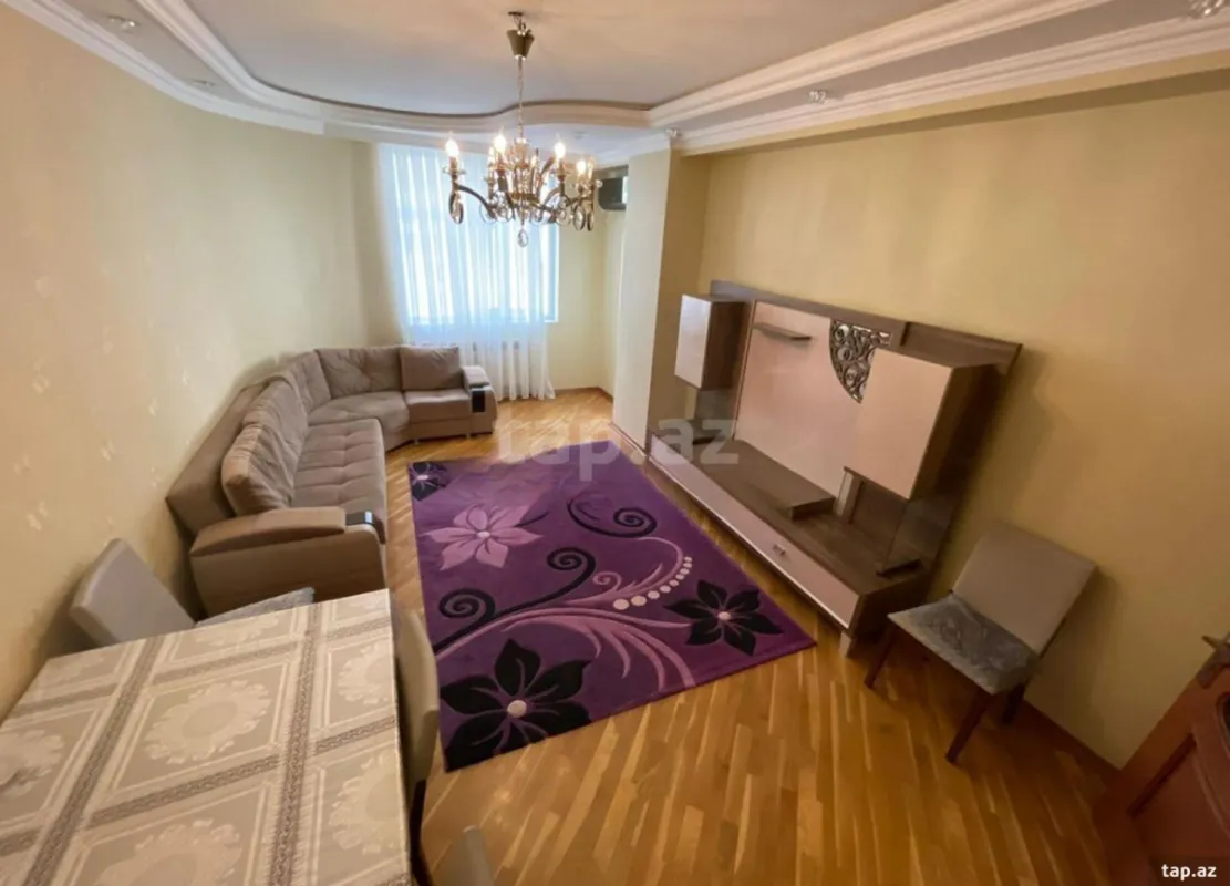 Satılır 3 otaqlı yeni tikili 130 m²