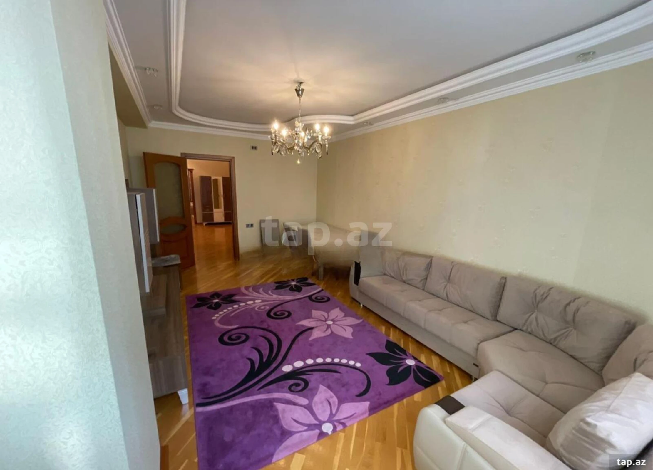Satılır 3 otaqlı yeni tikili 130 m²