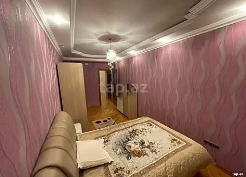 Satılır 3 otaqlı yeni tikili 130 m²