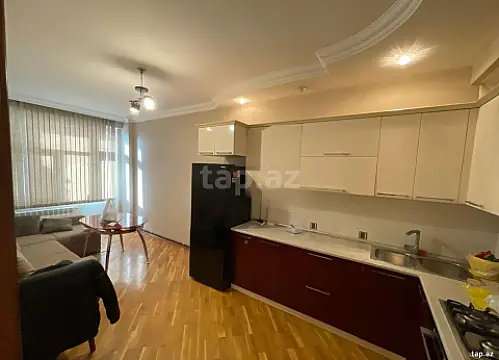 Satılır 3 otaqlı yeni tikili 130 m²