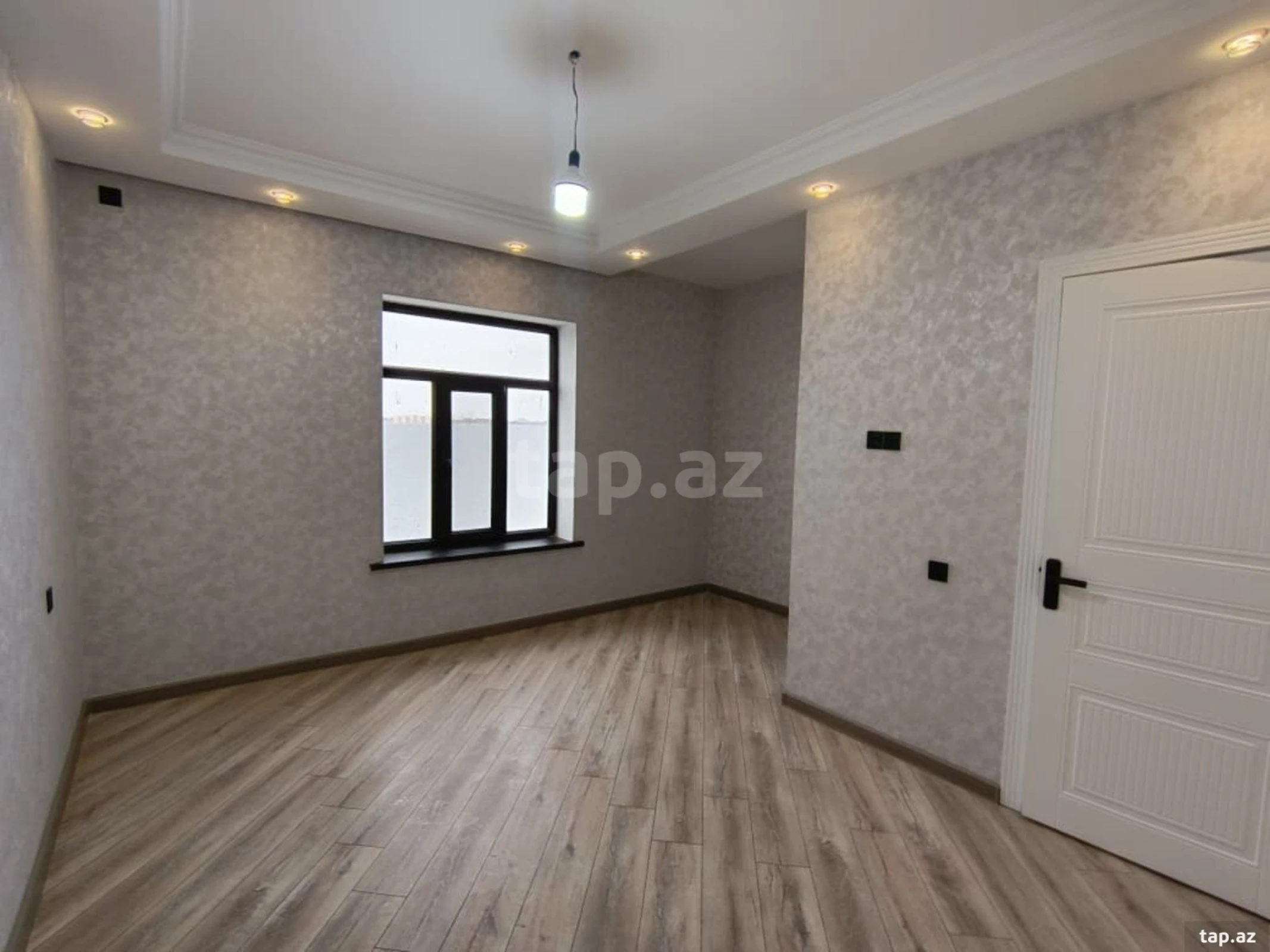 Satılır 4 otaqlı həyət evi