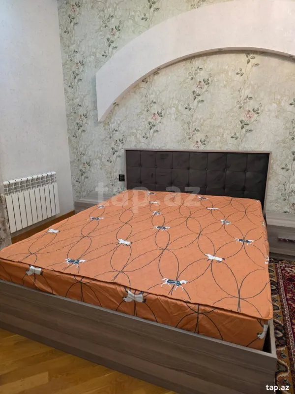 Kirayə verilir 3 otaqlı yeni tikili 100 m²