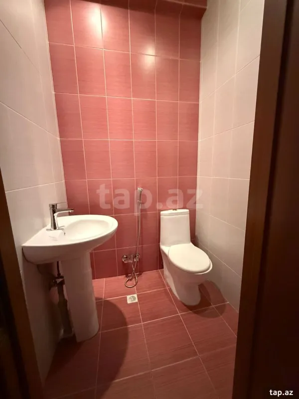 Kirayə verilir 2 otaqlı yeni tikili 100 m²