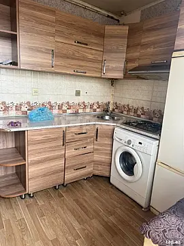 Kirayə verilir 2 otaqlı mənzil 68 m²