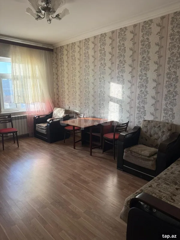 Kirayə verilir 2 otaqlı mənzil 68 m²