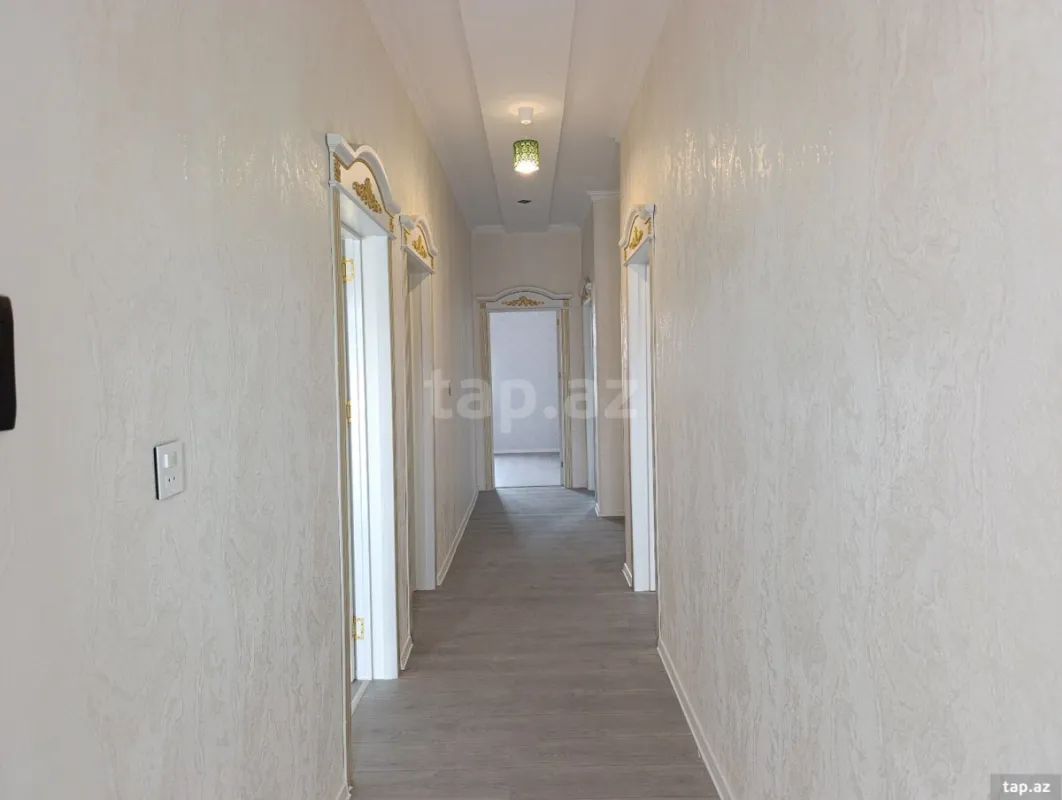 Satılır 4 otaqlı həyət evi