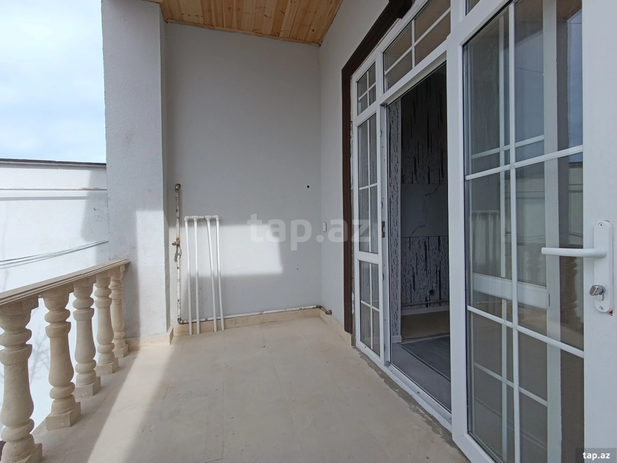 Satılır 4 otaqlı həyət evi