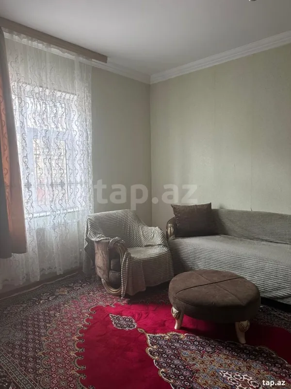 Kirayə verilir 3 otaqlı həyət evi