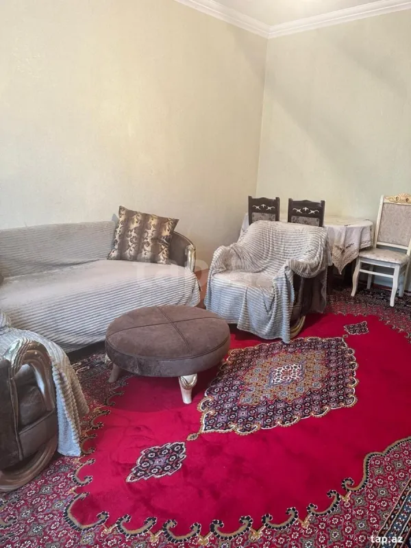 Kirayə verilir 3 otaqlı həyət evi