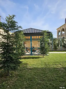 Satılır 7 otaqlı həyət evi