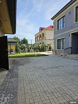 Satılır 7 otaqlı həyət evi