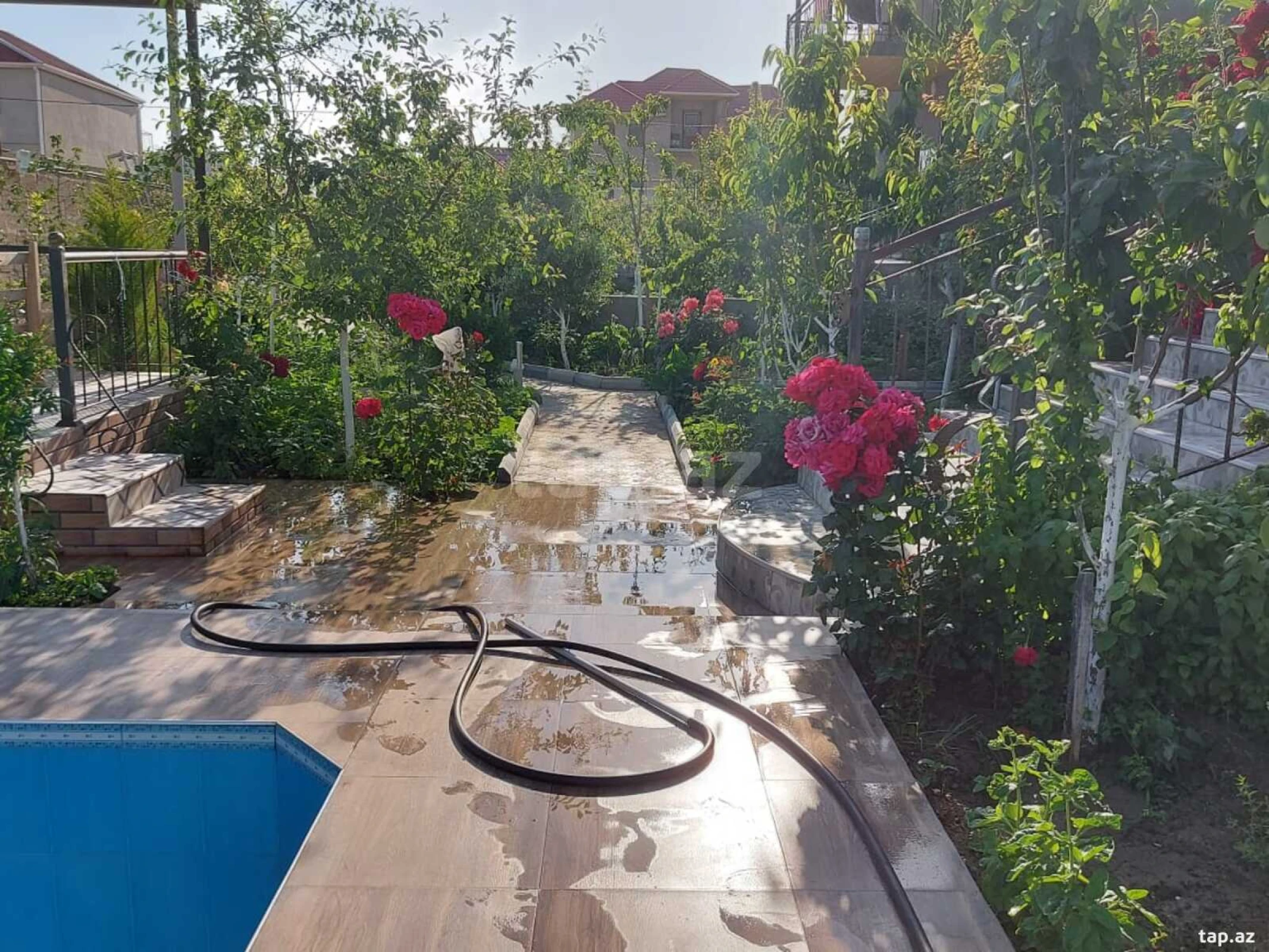 Kirayə verilir 5 otaqlı həyət evi