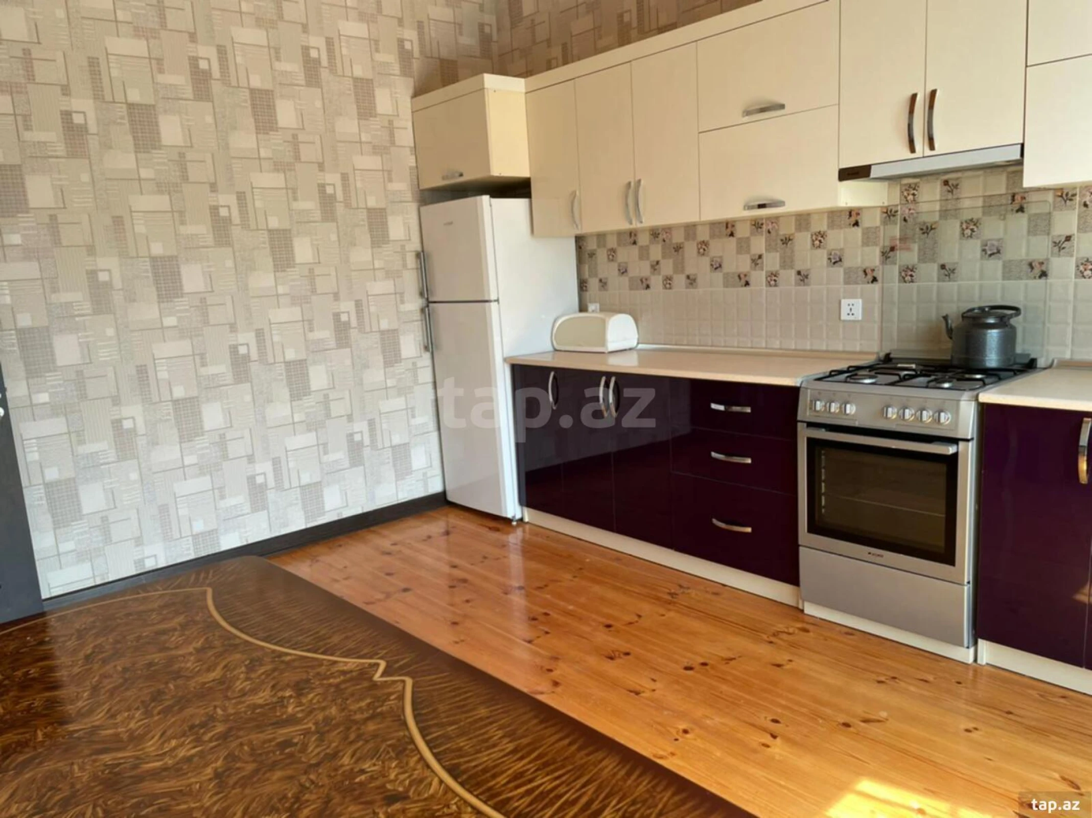 Kirayə verilir 5 otaqlı həyət evi