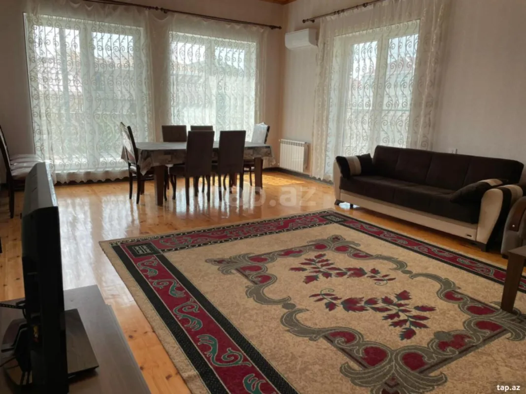 Kirayə verilir 5 otaqlı həyət evi