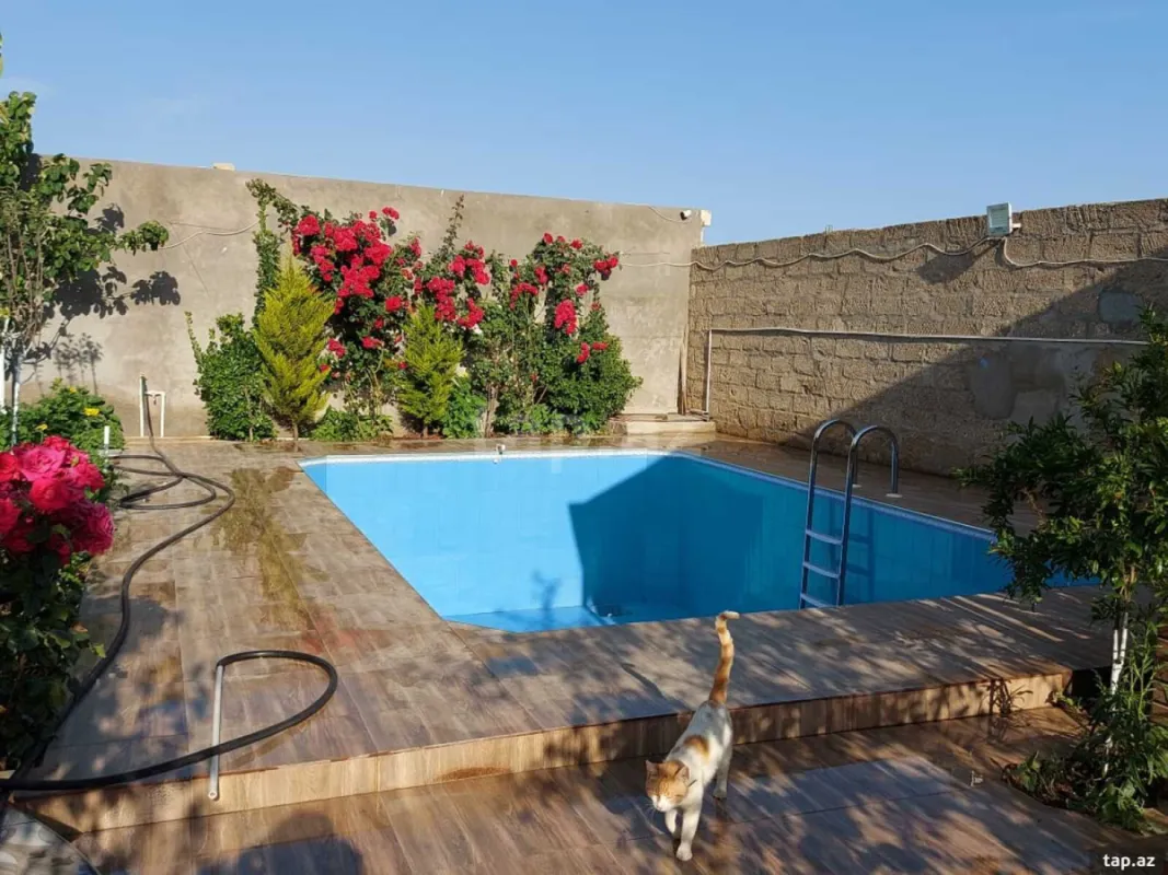 Kirayə verilir 5 otaqlı həyət evi